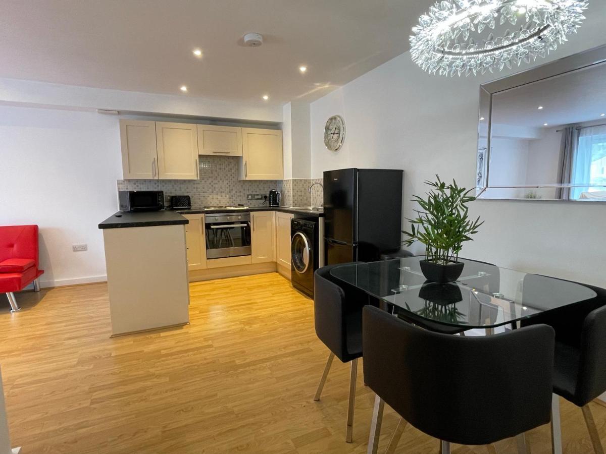 Moda Wigan - Stylish 2 Bed Apartment Central Wigan Exterior foto